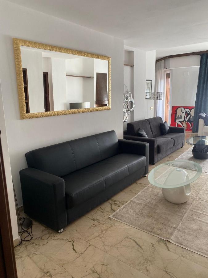 Eur Centro Lux Apartment Con Camino 罗马 外观 照片